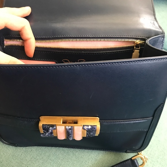 Oscar de la Renta
Large Madison Crossbody bag - Picture 7 of 8